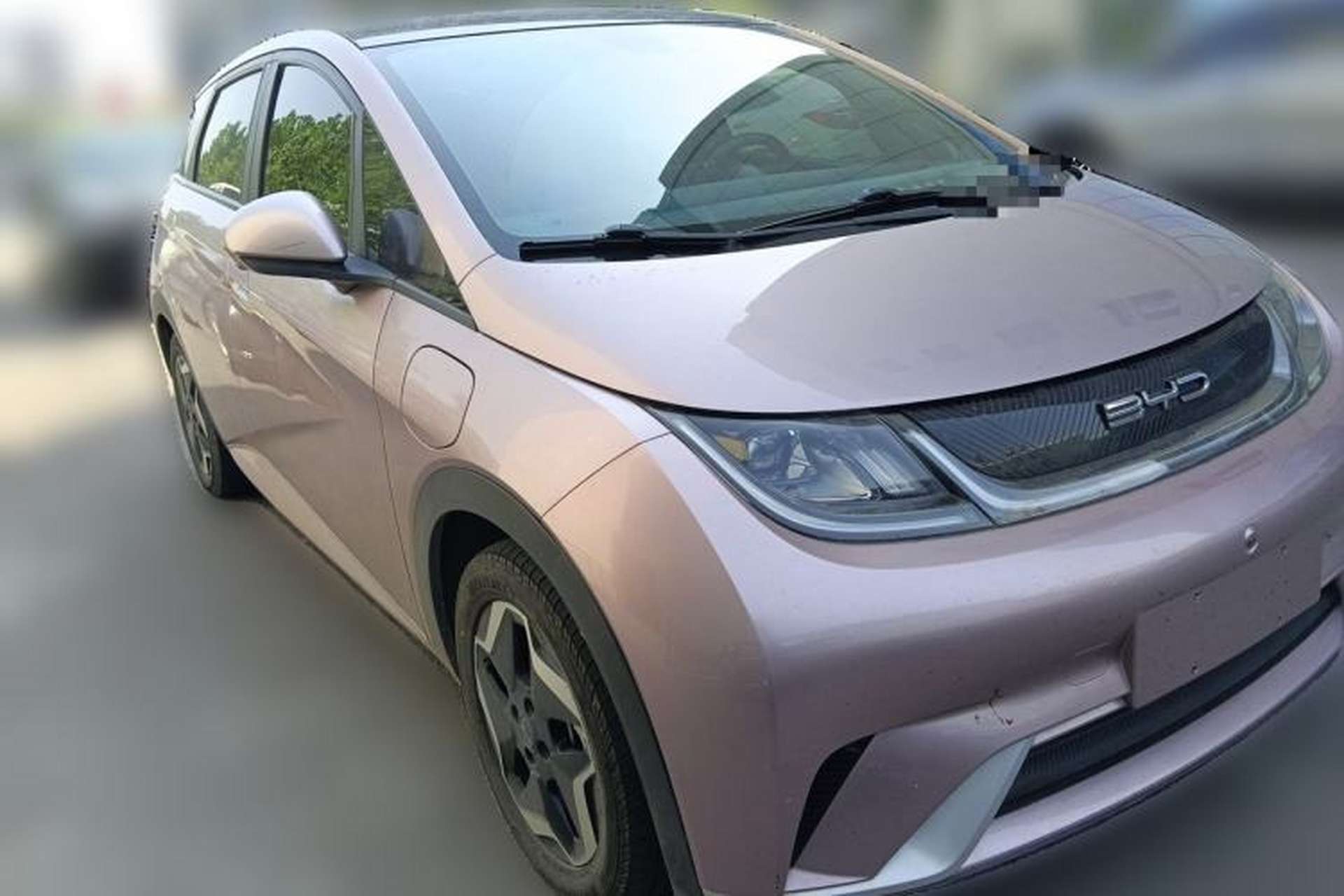 Used BYD Dolphin 2021 405 km Fashion Edition Front Right 45 Deg
