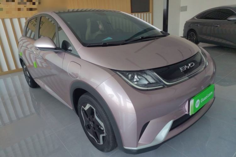 Used BYD Dolphin 2021 405 km Fashion Edition Front Right 45 Deg