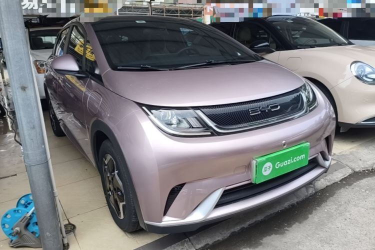Used BYD Dolphin 2021 405 km Fashion Edition Front Right 45 Deg