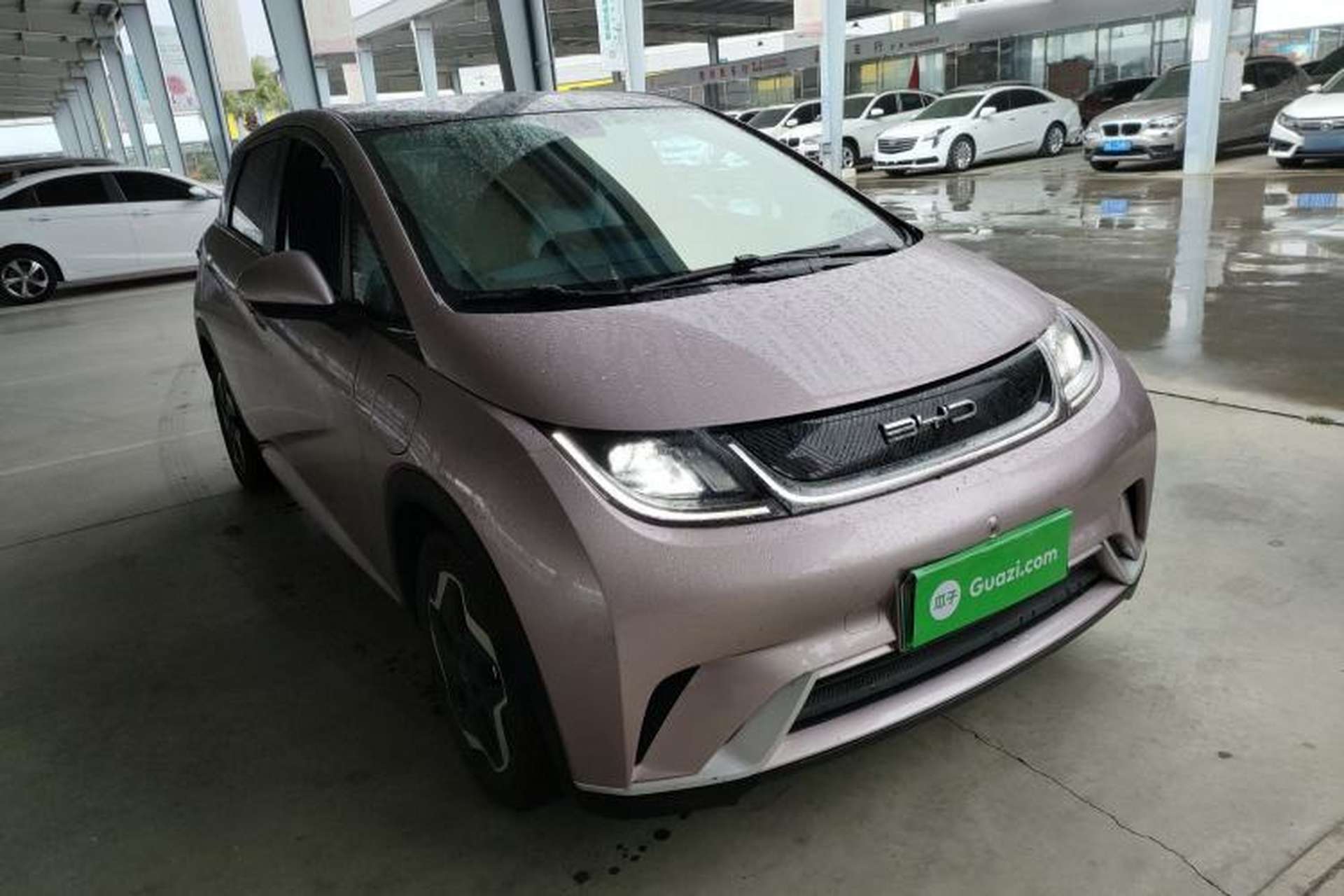 Used BYD Dolphin 2021 405 km Fashion Edition Front Right 45 Deg