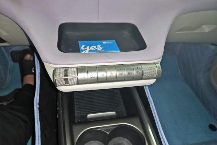 Used BYD Dolphin 2021 405 km Fashion Edition Gear Lever