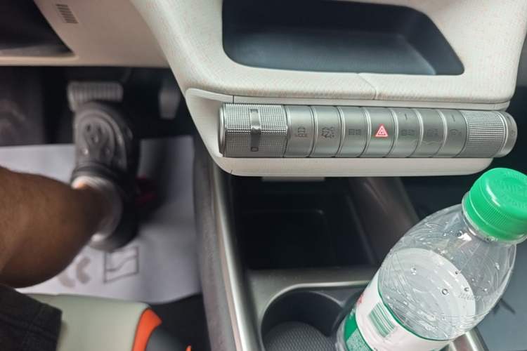 Used BYD Dolphin 2021 405 km Free Version Gear Lever