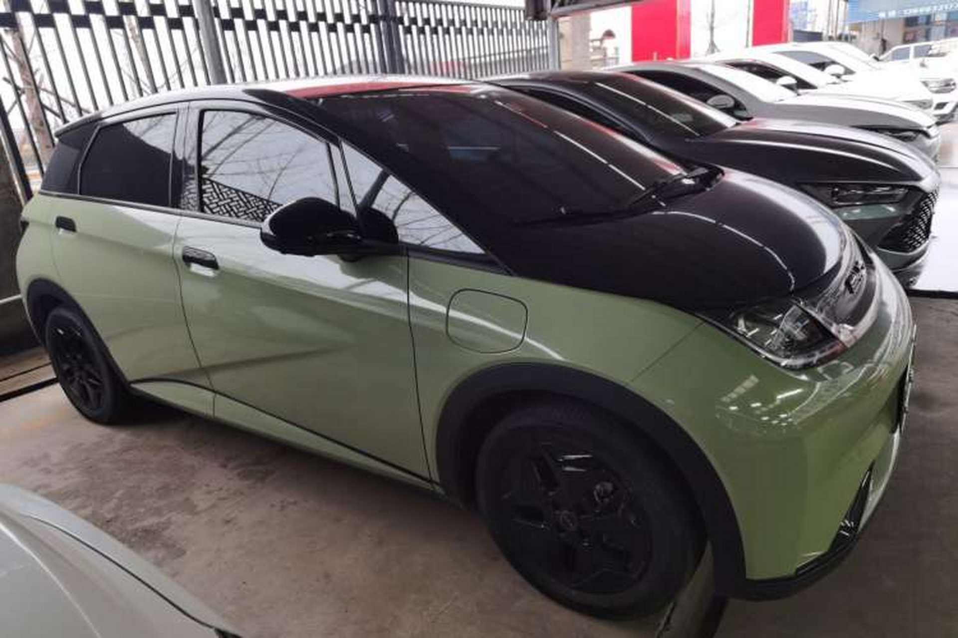 Used BYD Dolphin 2021 405 km Fashion Edition Exterior 2