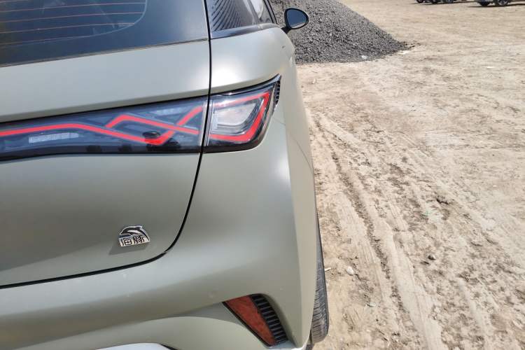 Used BYD Dolphin 2021 405 km Fashion Edition Exterior 3