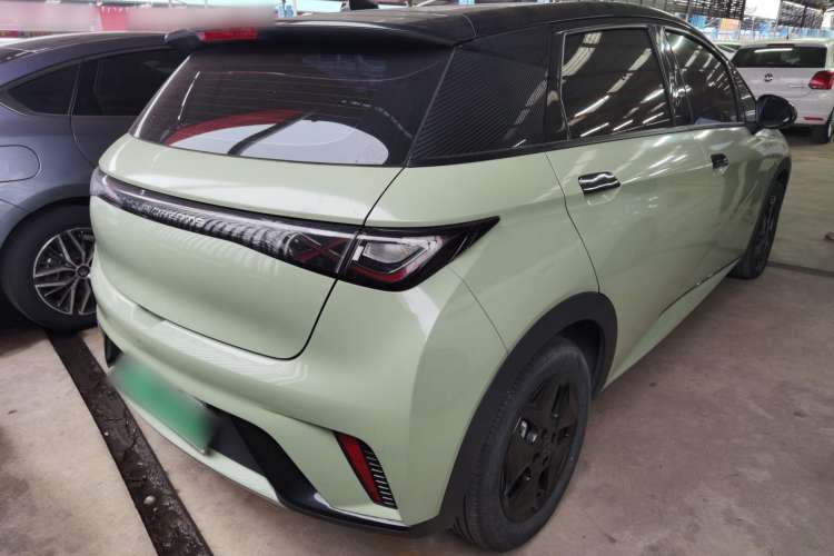 Used BYD Dolphin 2021 405 km Fashion Edition Exterior 3