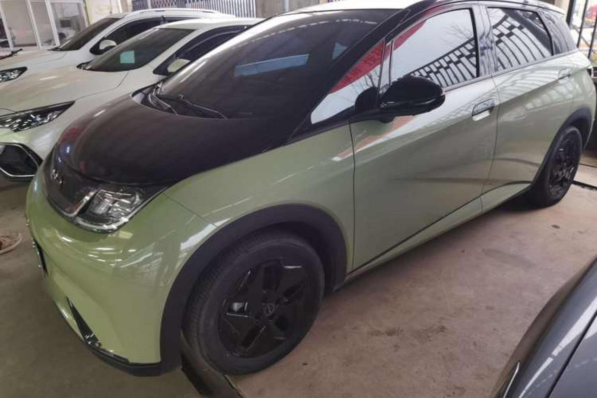 Used BYD Dolphin 2021 405 km Fashion Edition Exterior 5