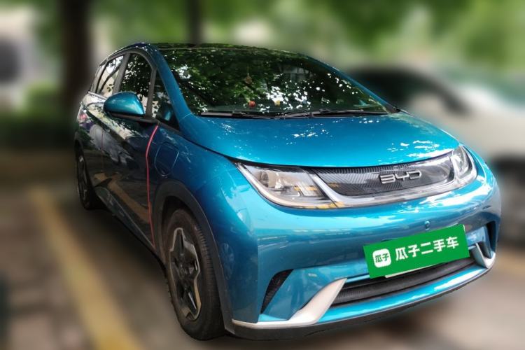 Used BYD Dolphin 2021 405 km Fashion Edition Front Right 45 Deg