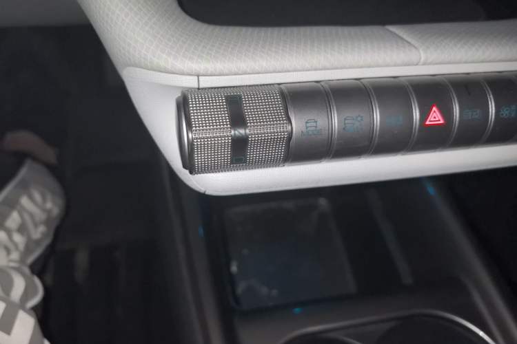 Used BYD Dolphin 2021 405 km Free Version Gear Lever