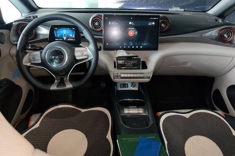 Used BYD Dolphin 2021 405 km Fashion Edition Interior 2