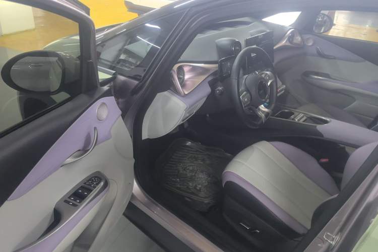 Used BYD Dolphin 2021 405 km Fashion Edition Interior 3