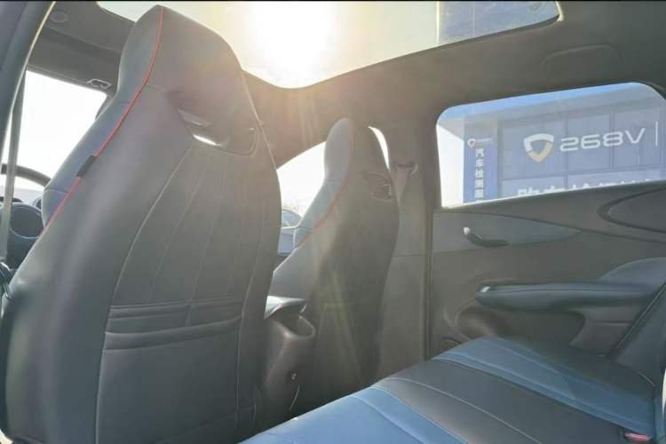 Used BYD Dolphin 2021 405 km Fashion Edition Interior 4