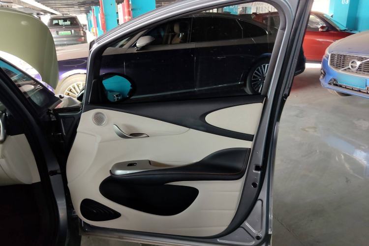 Used BYD Dolphin 2021 405 km Fashion Edition Interior 5