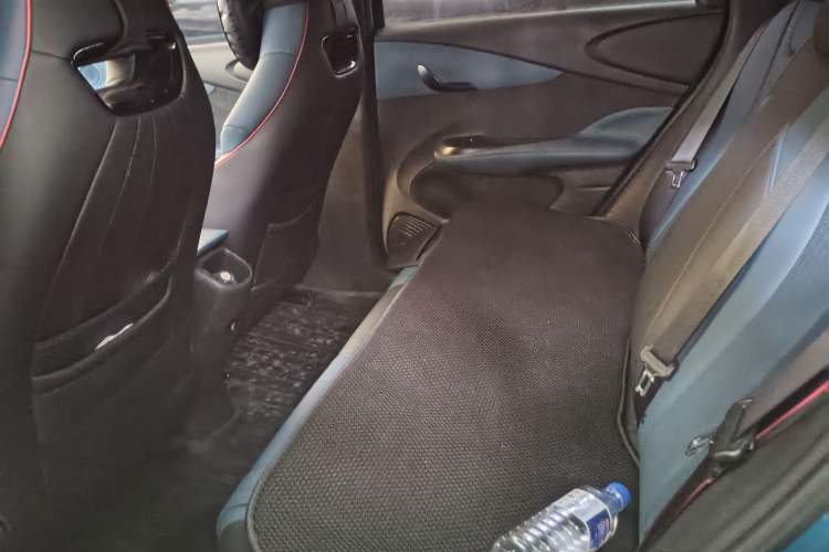 Used BYD Dolphin 2021 405 km Fashion Edition Left Rear Seat