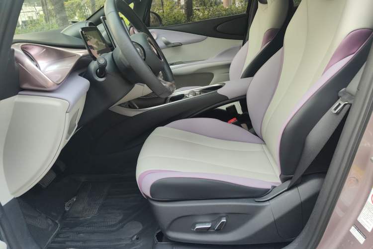 Used BYD Dolphin 2021 405 km Fashion Edition Interior 1