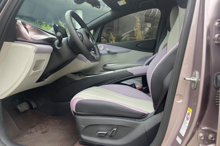 Used BYD Dolphin 2021 405 km Fashion Edition Interior 1