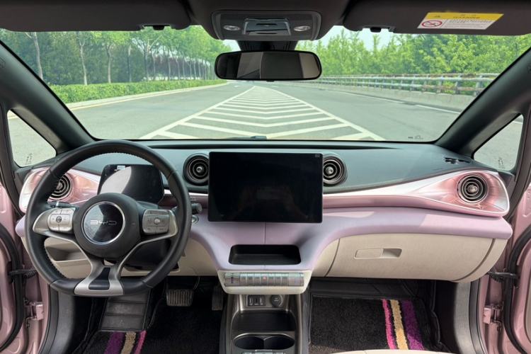 Used BYD Dolphin 2021 405 km Fashion Edition Interior 3