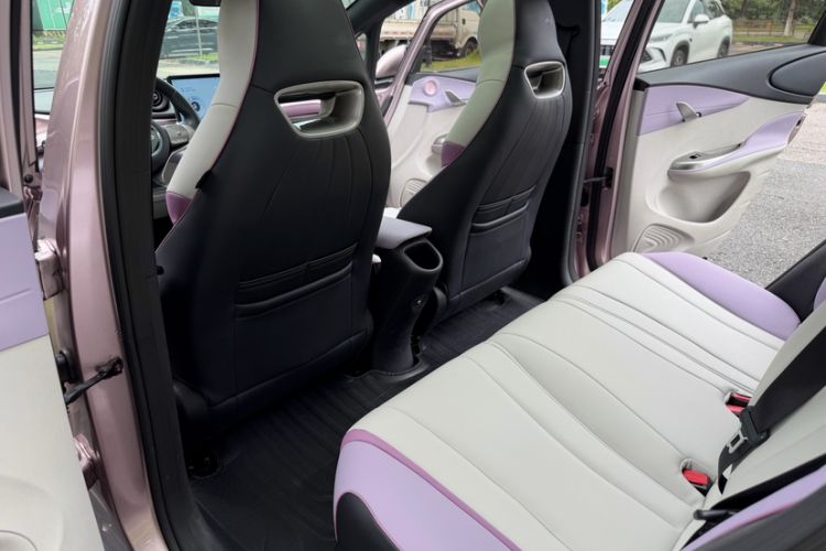 Used BYD Dolphin 2021 405 km Fashion Edition Interior 7