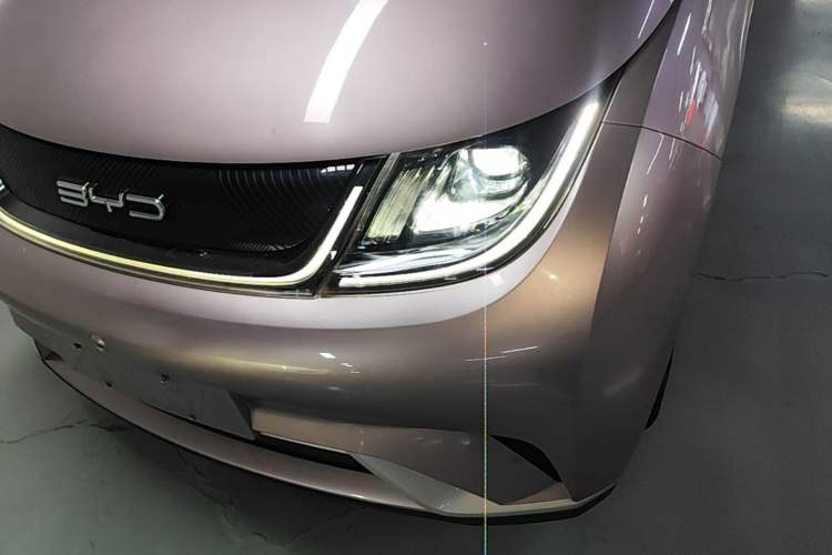 Used BYD Dolphin 2021 405 km Fashion Edition Left Front Headlight