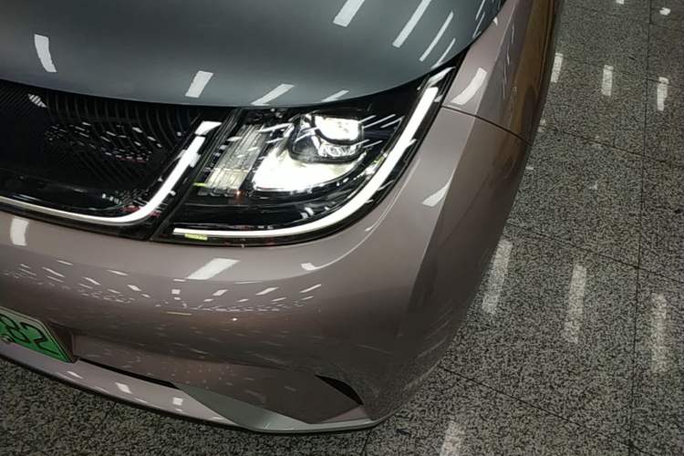 Used BYD Dolphin 2021 405 km Fashion Edition Left Front Headlight