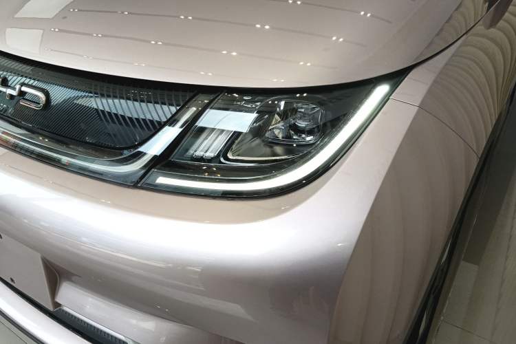 Used BYD Dolphin 2021 405 km Fashion Edition Left Front Headlight