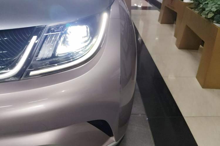 Used BYD Dolphin 2021 405 km Fashion Edition Left Front Headlight