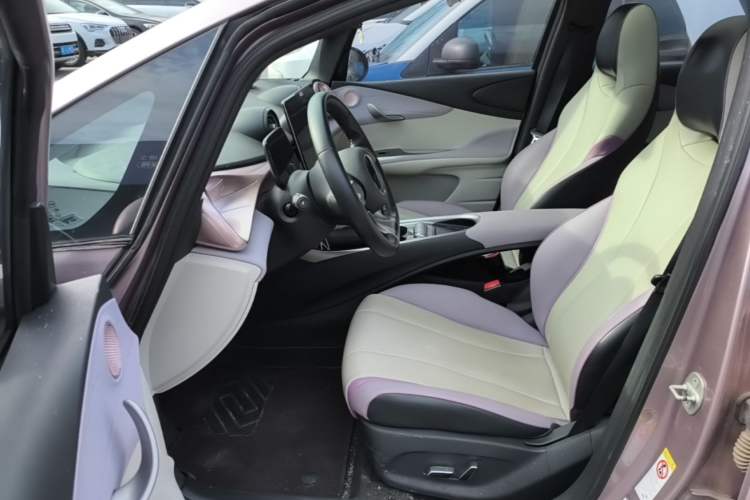 Used BYD Dolphin 2021 405 km Fashion Edition Left Front Seat