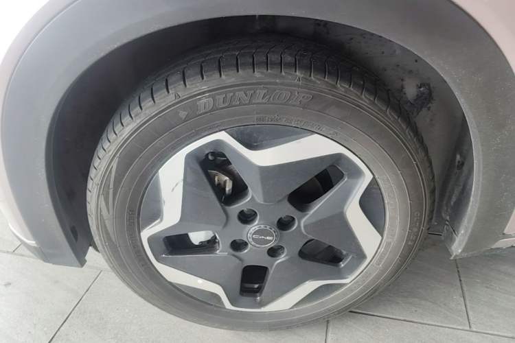 Used BYD Dolphin 2021 405 km Fashion Edition Left Front Wheel Hub