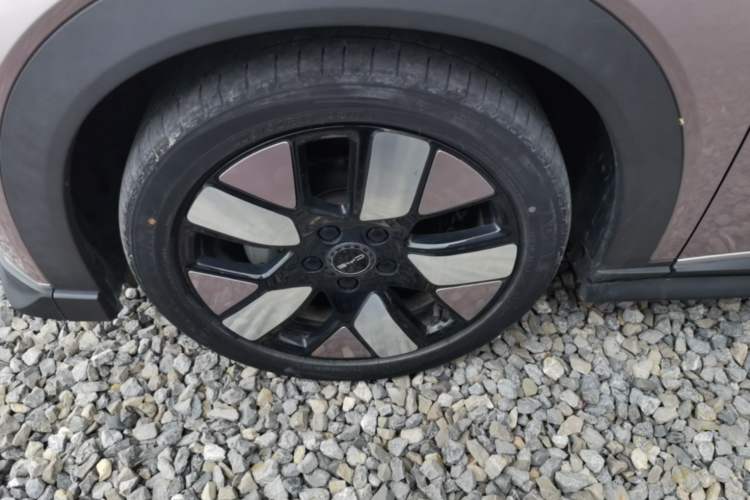 Used BYD Dolphin 2021 401km Knight Edition Left Front Wheel Hub