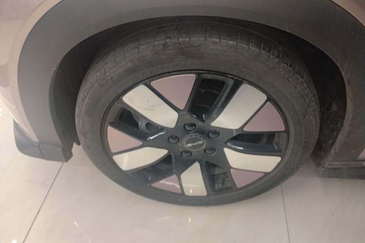 Used BYD Dolphin 2021 401km Knight Edition Left Front Wheel Hub