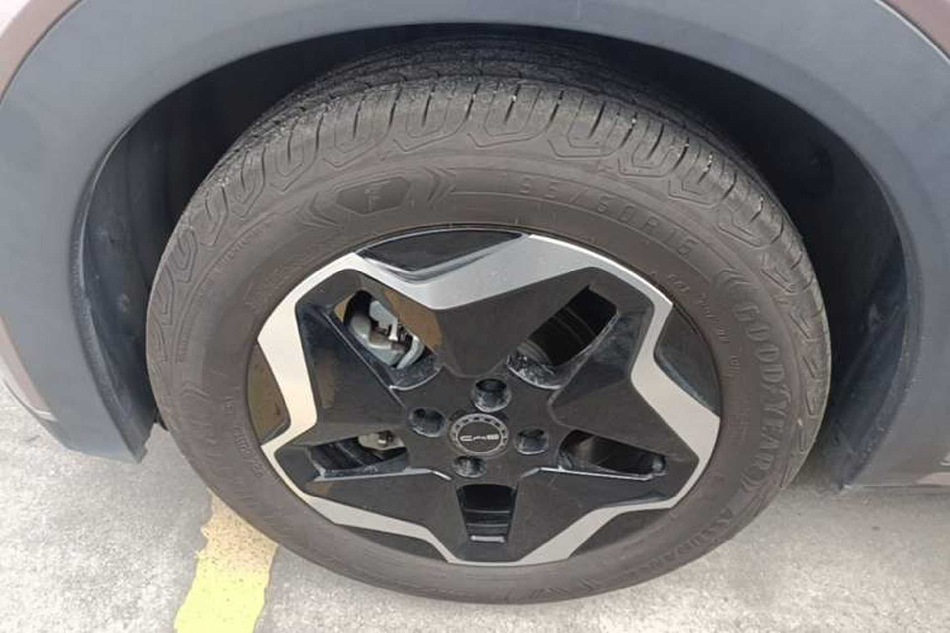 Used BYD Dolphin 2021 405 km Fashion Edition Left Front Wheel Hub