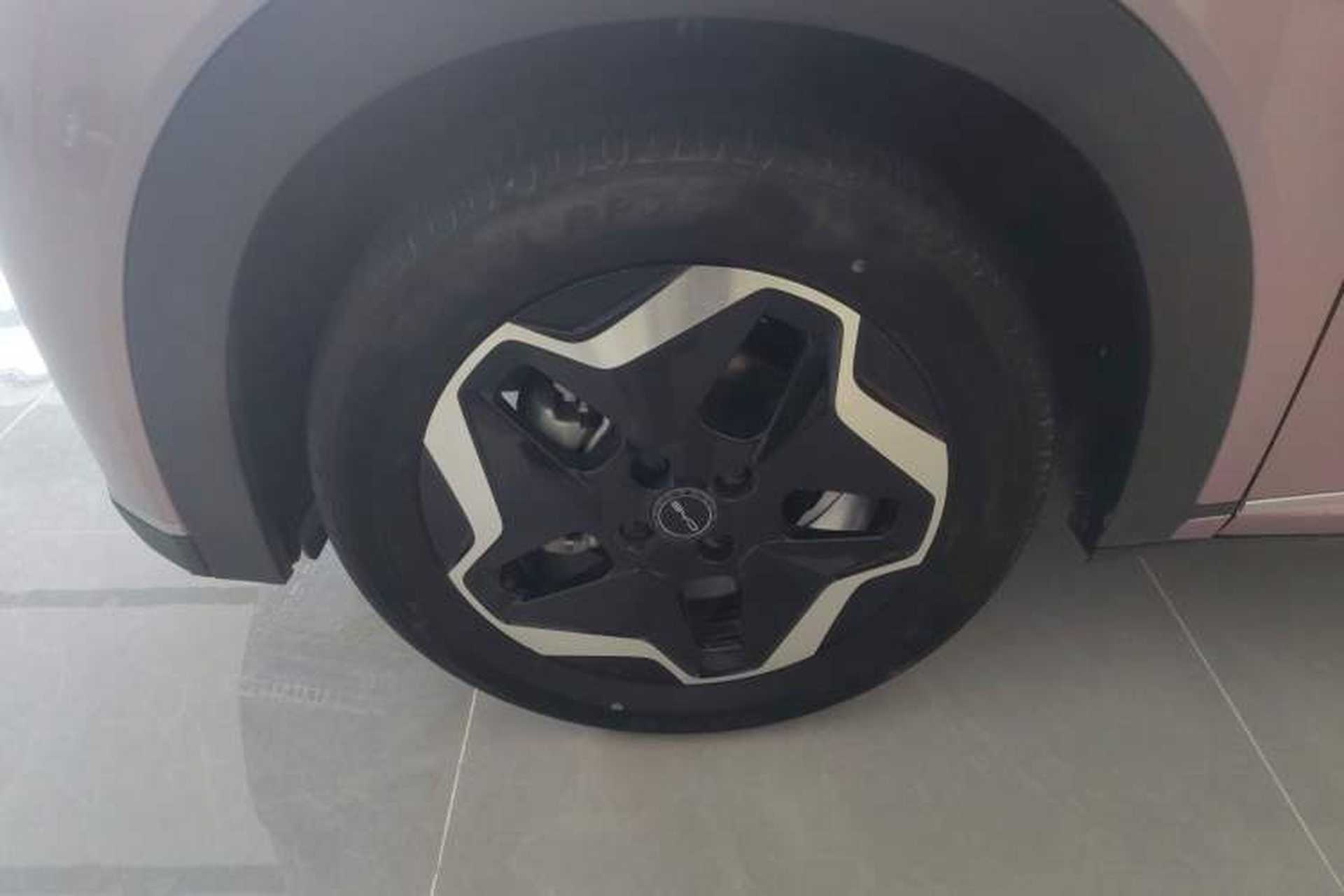 Used BYD Dolphin 2021 405 km Fashion Edition Left Front Wheel Hub