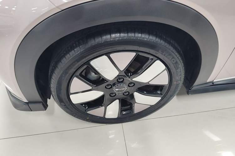 Used BYD Dolphin 2021 401km Knight Edition Left Front Wheel Hub