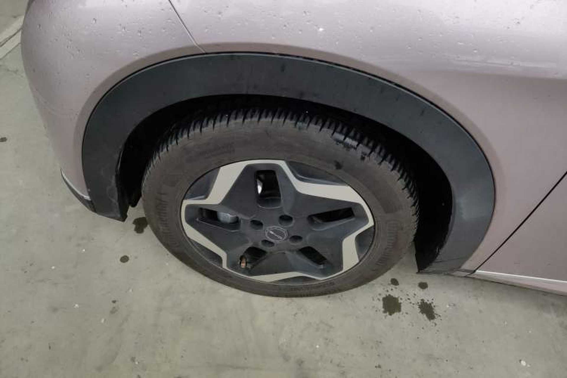 Used BYD Dolphin 2021 405 km Fashion Edition Left Front Wheel Hub