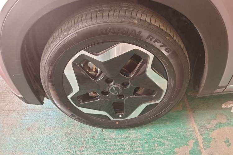 Used BYD Dolphin 2021 405 km Fashion Edition Left Front Wheel Hub