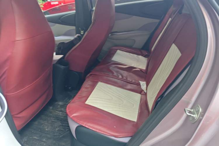 Used BYD Dolphin 2021 405 km Fashion Edition Left Rear Seat