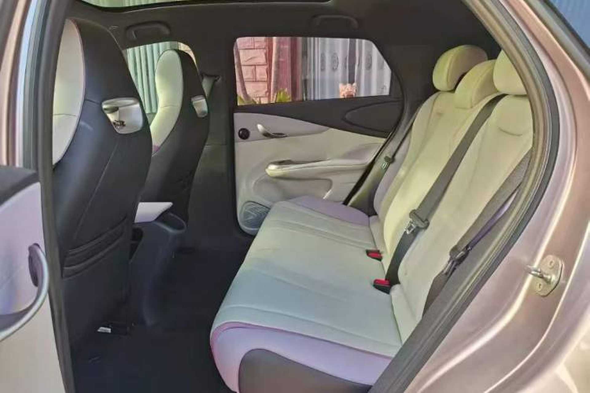 Used BYD Dolphin 2021 405 km Fashion Edition Left Rear Seat