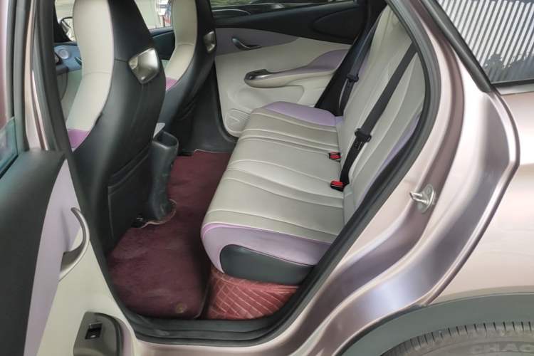 Used BYD Dolphin 2021 405 km Fashion Edition Left Rear Seat