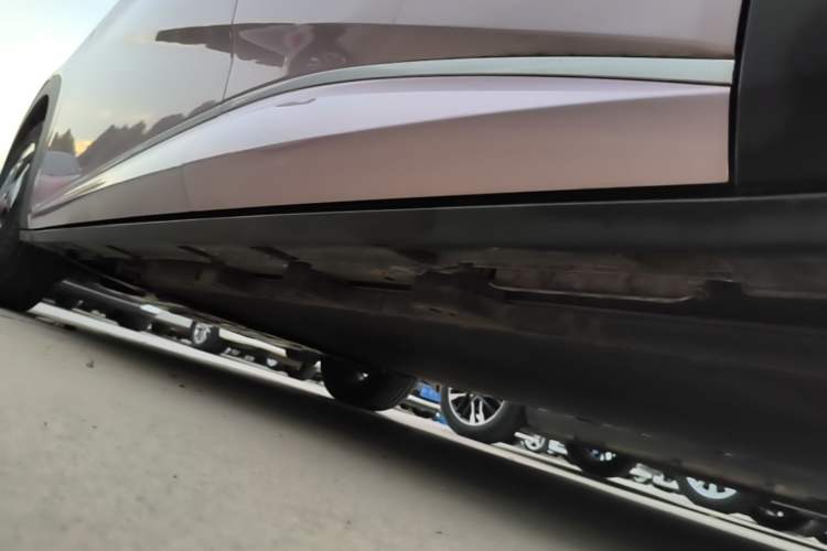 Used BYD Dolphin 2021 405 km Fashion Edition Left Side Sill