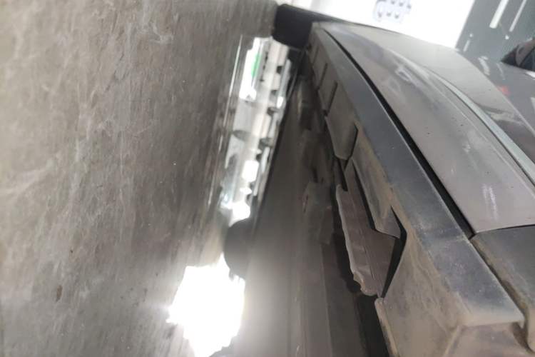 Used BYD Dolphin 2021 405 km Fashion Edition Left Side Sill
