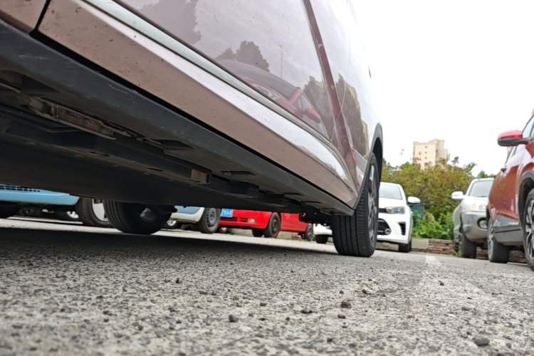 Used BYD Dolphin 2021 405 km Fashion Edition Left Side Sill
