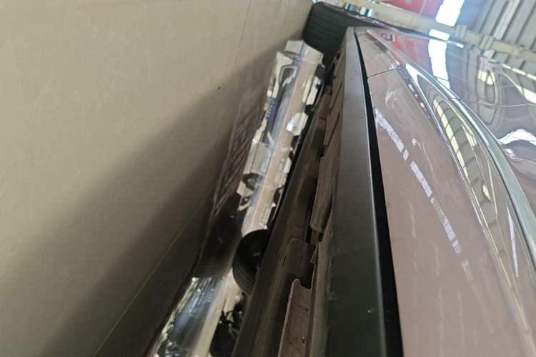 Used BYD Dolphin 2021 405 km Fashion Edition Left Side Sill