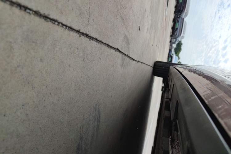 Used BYD Dolphin 2021 405 km Fashion Edition Left Side Sill
