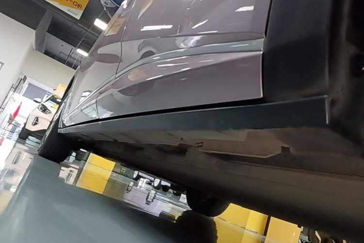 Used BYD Dolphin 2021 405 km Fashion Edition Left Side Sill