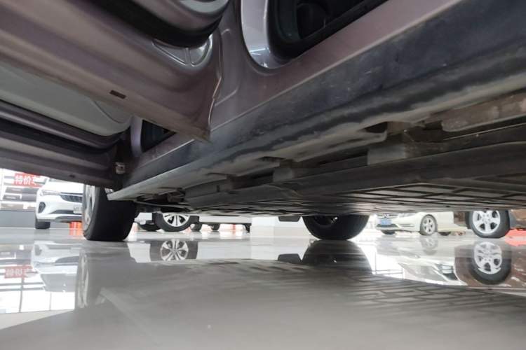 Used BYD Dolphin 2021 405 km Fashion Edition Left Side Sill