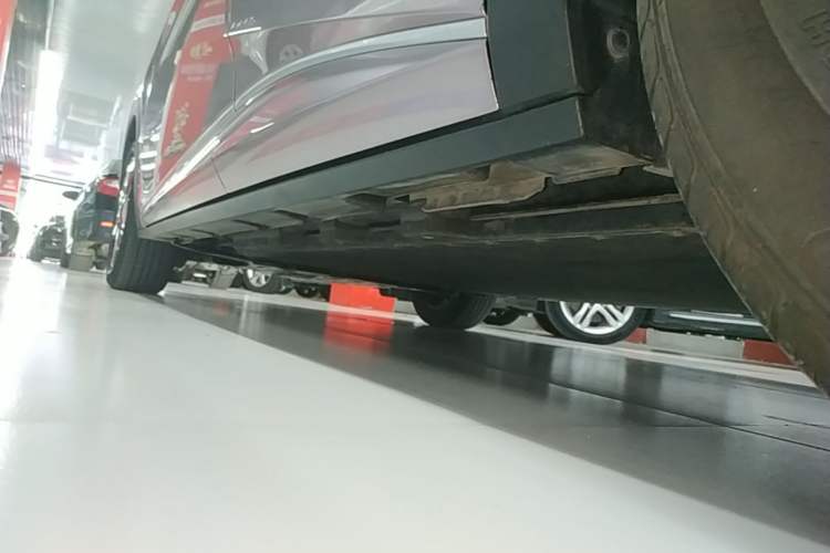 Used BYD Dolphin 2021 405 km Fashion Edition Left Side Sill