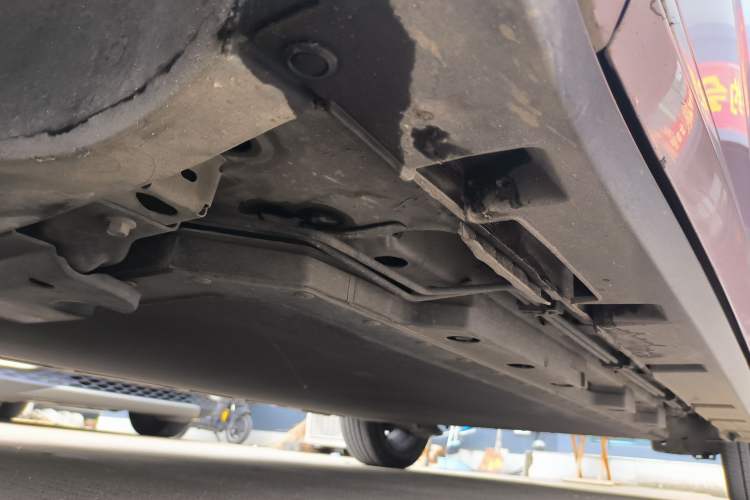 Used BYD Dolphin 2021 405 km Fashion Edition Left Side Sill