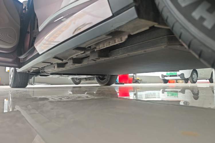 Used BYD Dolphin 2021 405 km Fashion Edition Left Side Sill