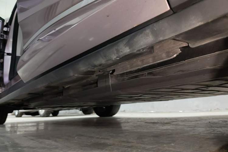 Used BYD Dolphin 2021 405 km Fashion Edition Left Side Sill