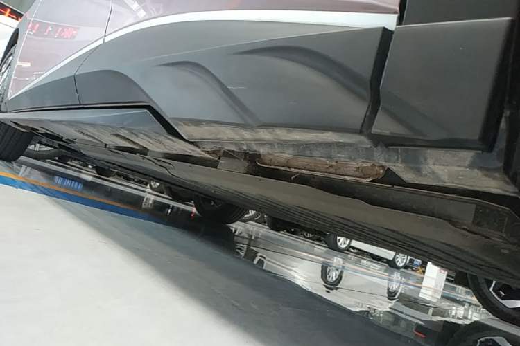 Used BYD Dolphin 2021 401km Knight Edition Left Side Sill