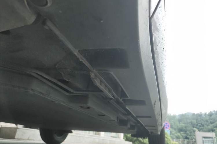 Used BYD Dolphin 2021 405 km Fashion Edition Left Side Sill